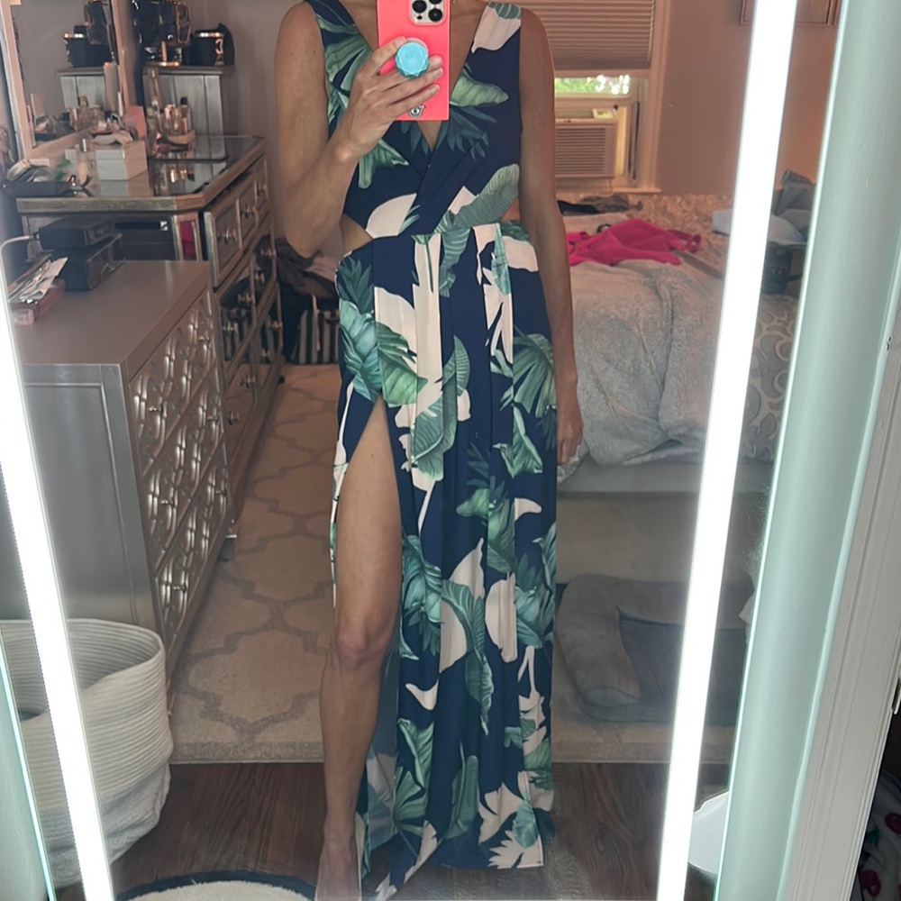 Tropical Leaf Print Maxi Dress